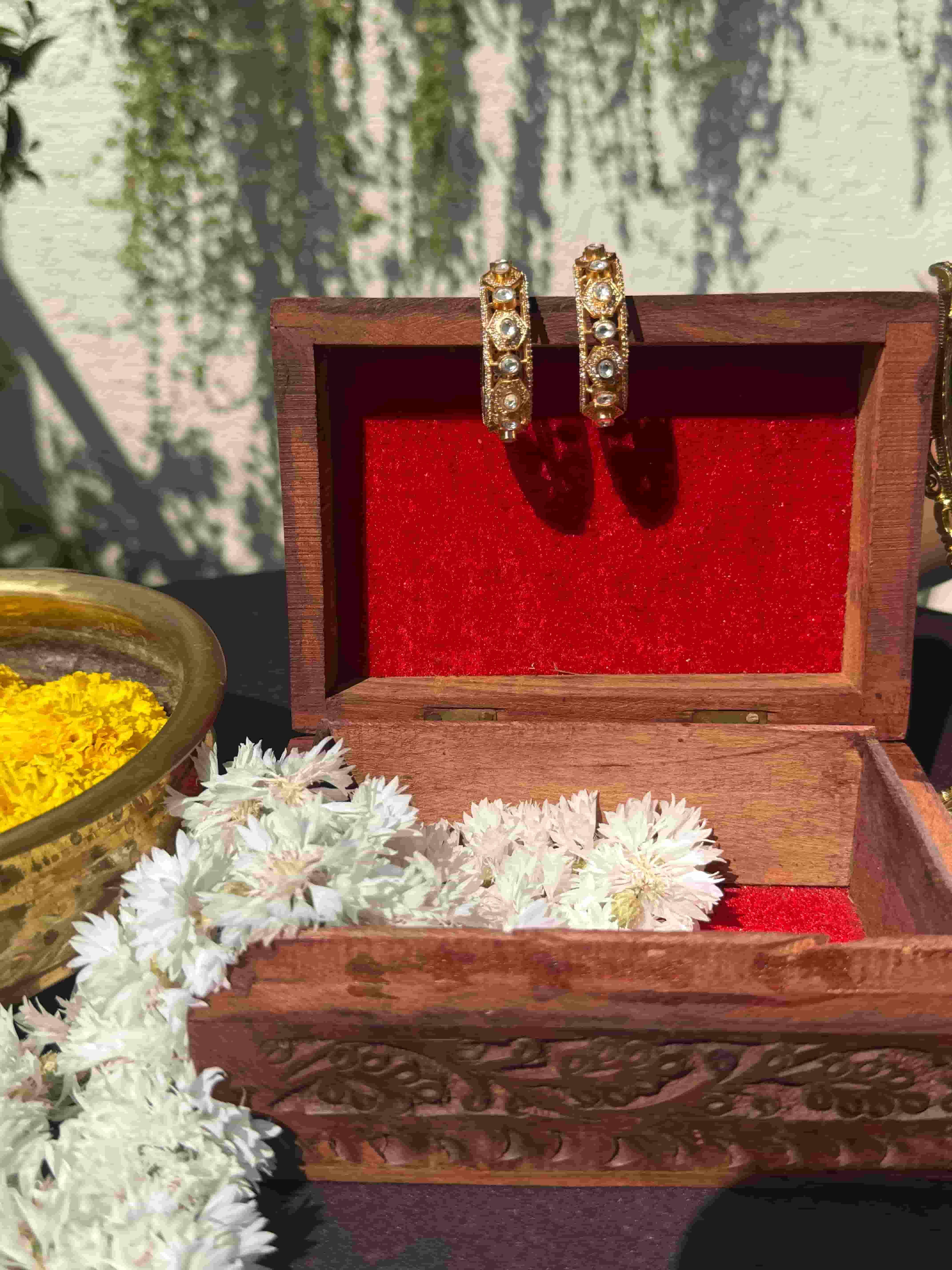 AAMNA POLKI HOOPS
