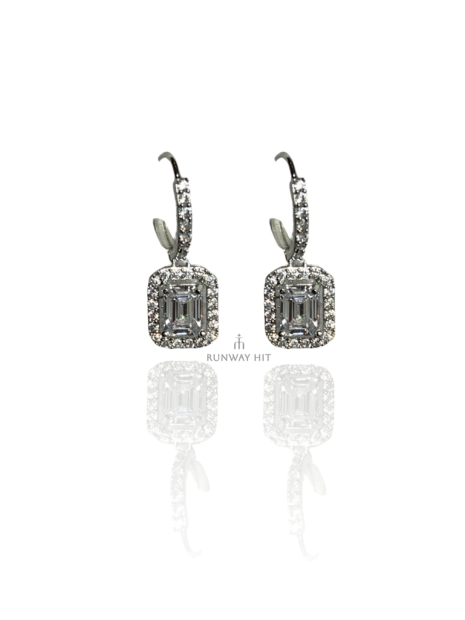 BAGUETTE DROP PURE SILVER EARRING - Image 2