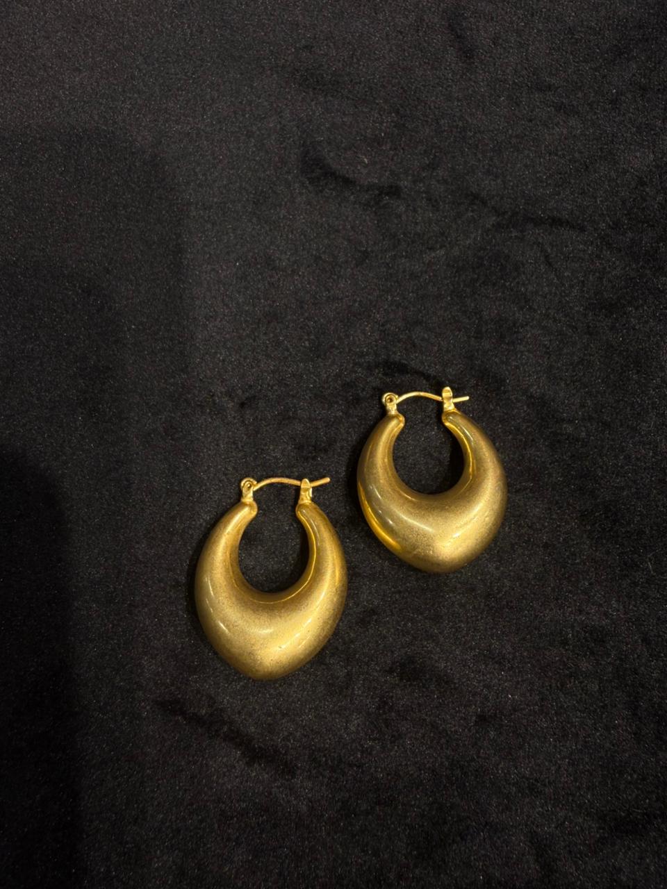 BIANCA HOOPS