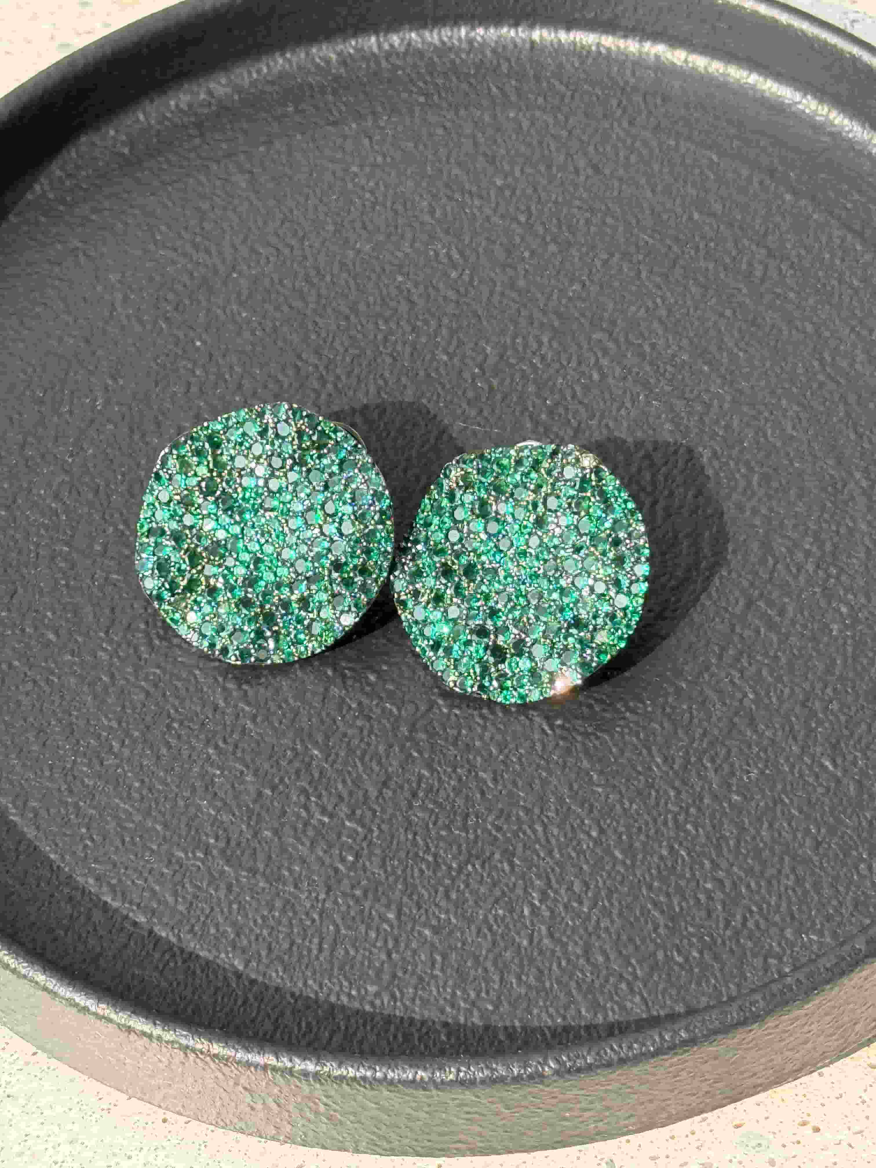 CRYSTIE STUD - Image 3
