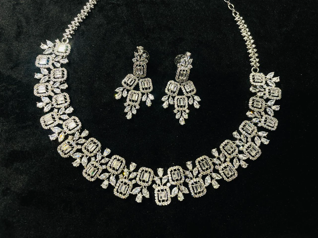 DELLA DIAMOND NECKLACE SET