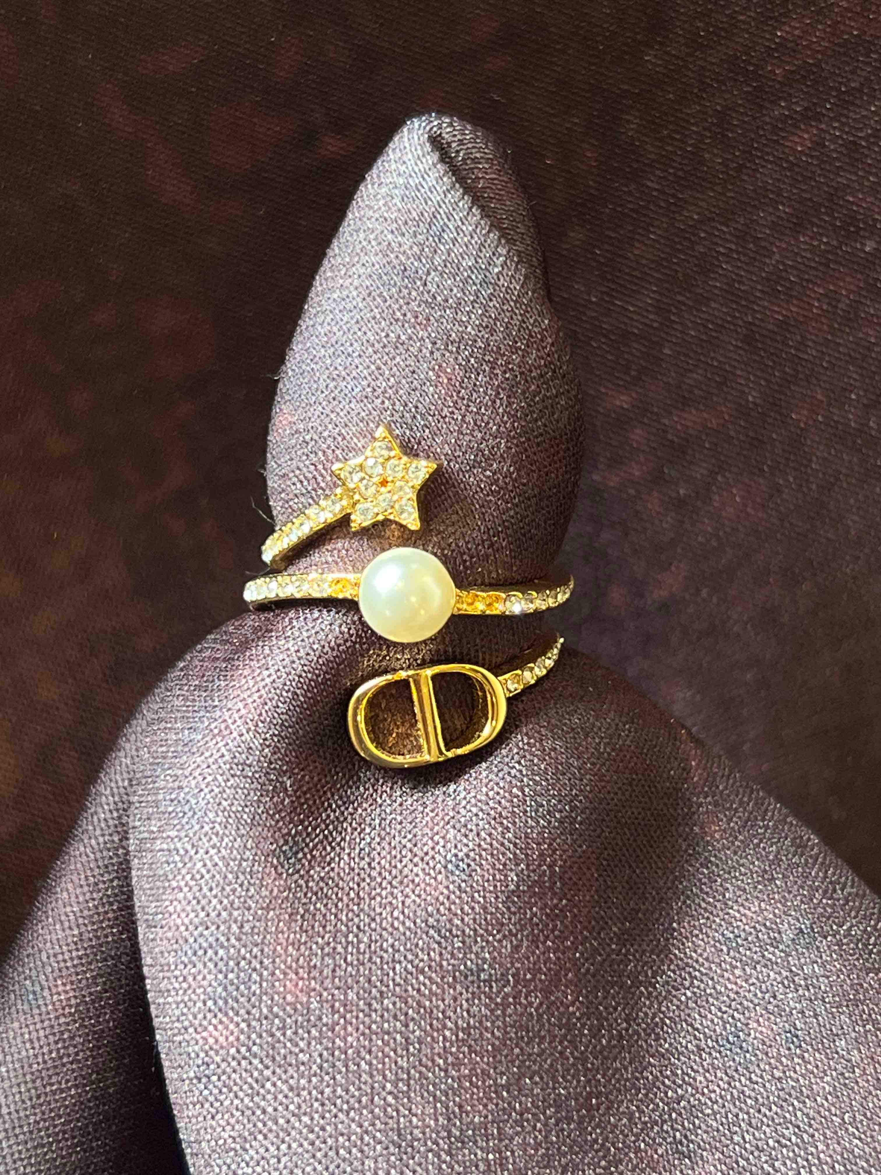 D PEARL RING