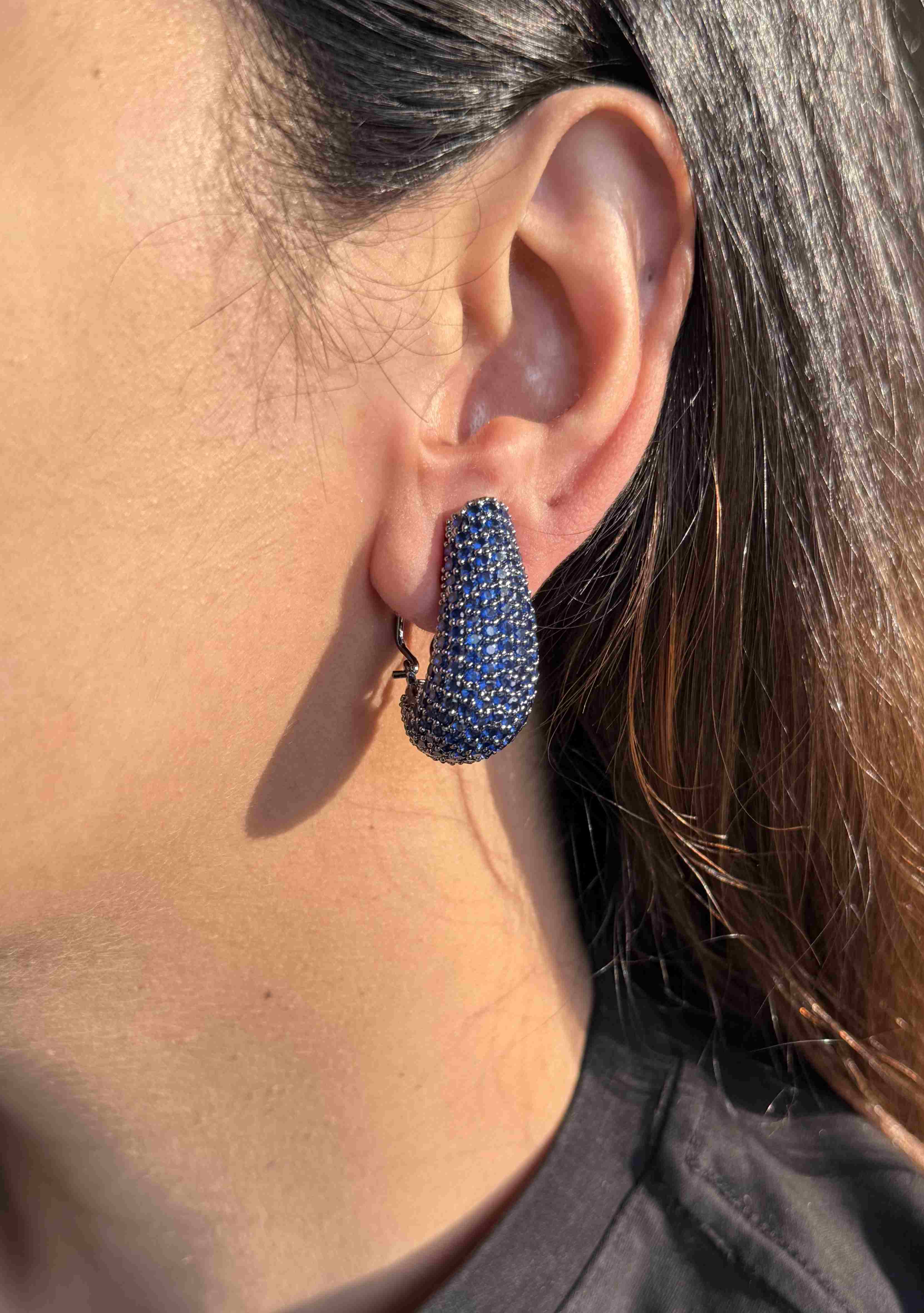DIXIE BLUE STUD