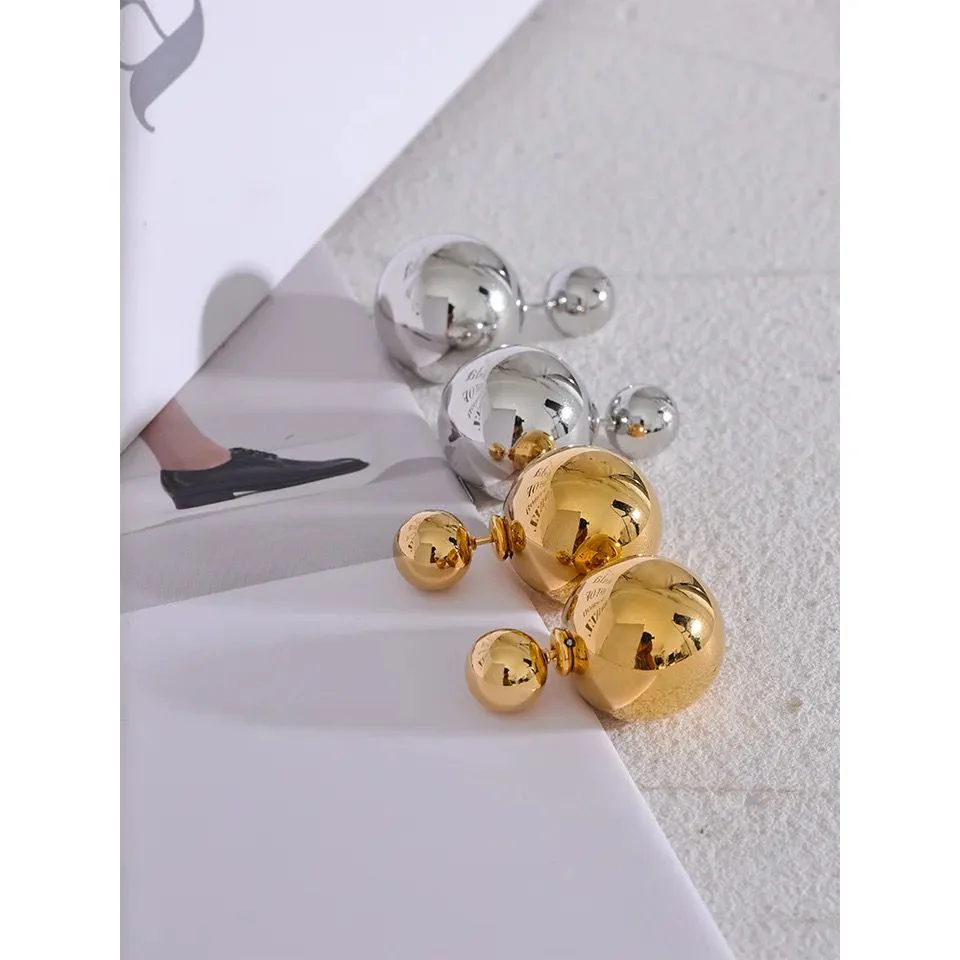 DOUBLE SIDED STUDS (gold/silver)
