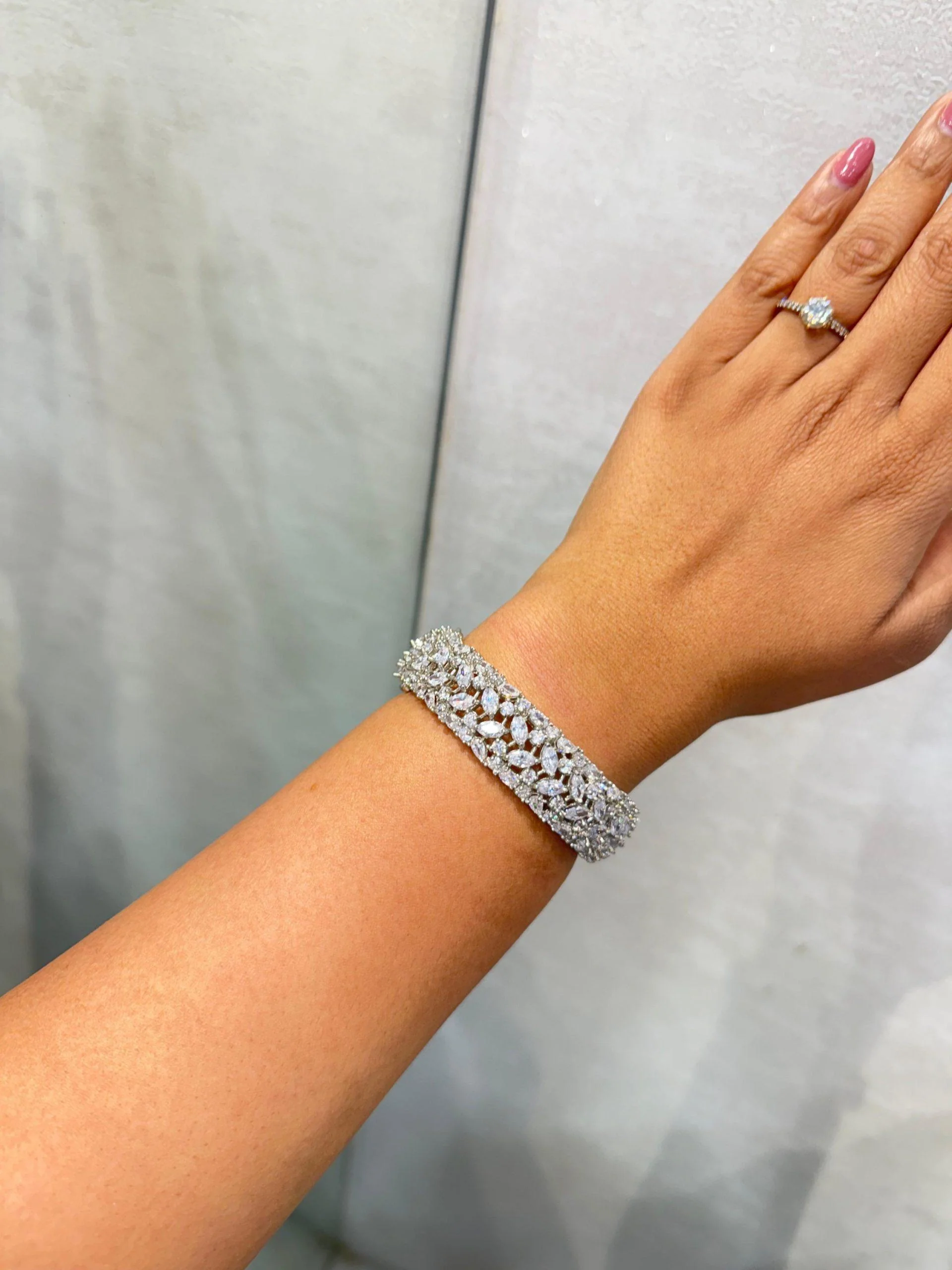 Ekani Diamond Bangle
