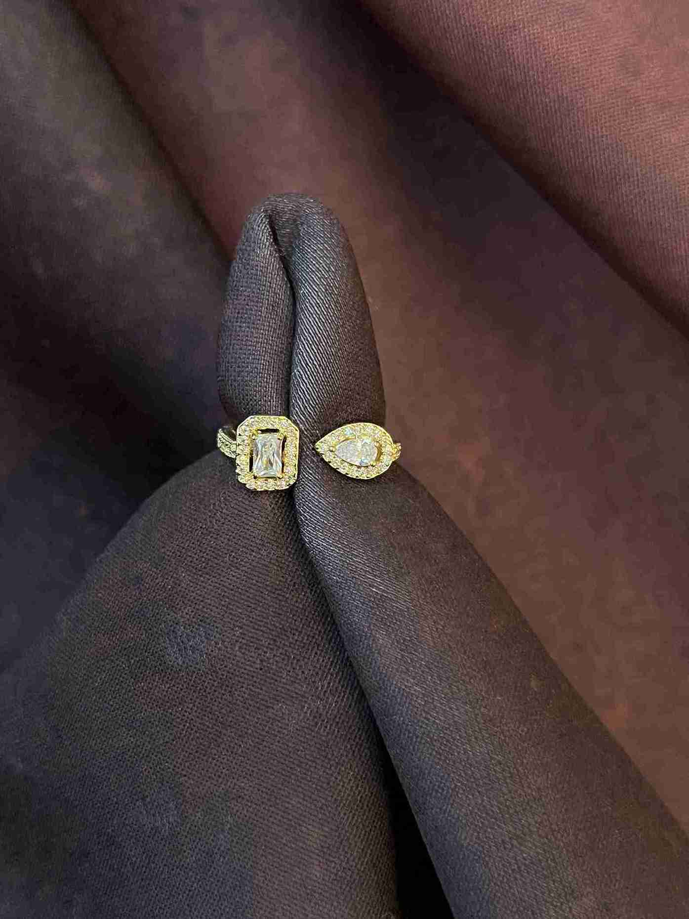 FREDA GOLD RING
