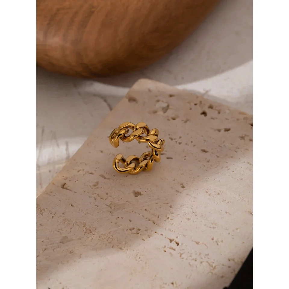 GOLD CHAIN LINK RING