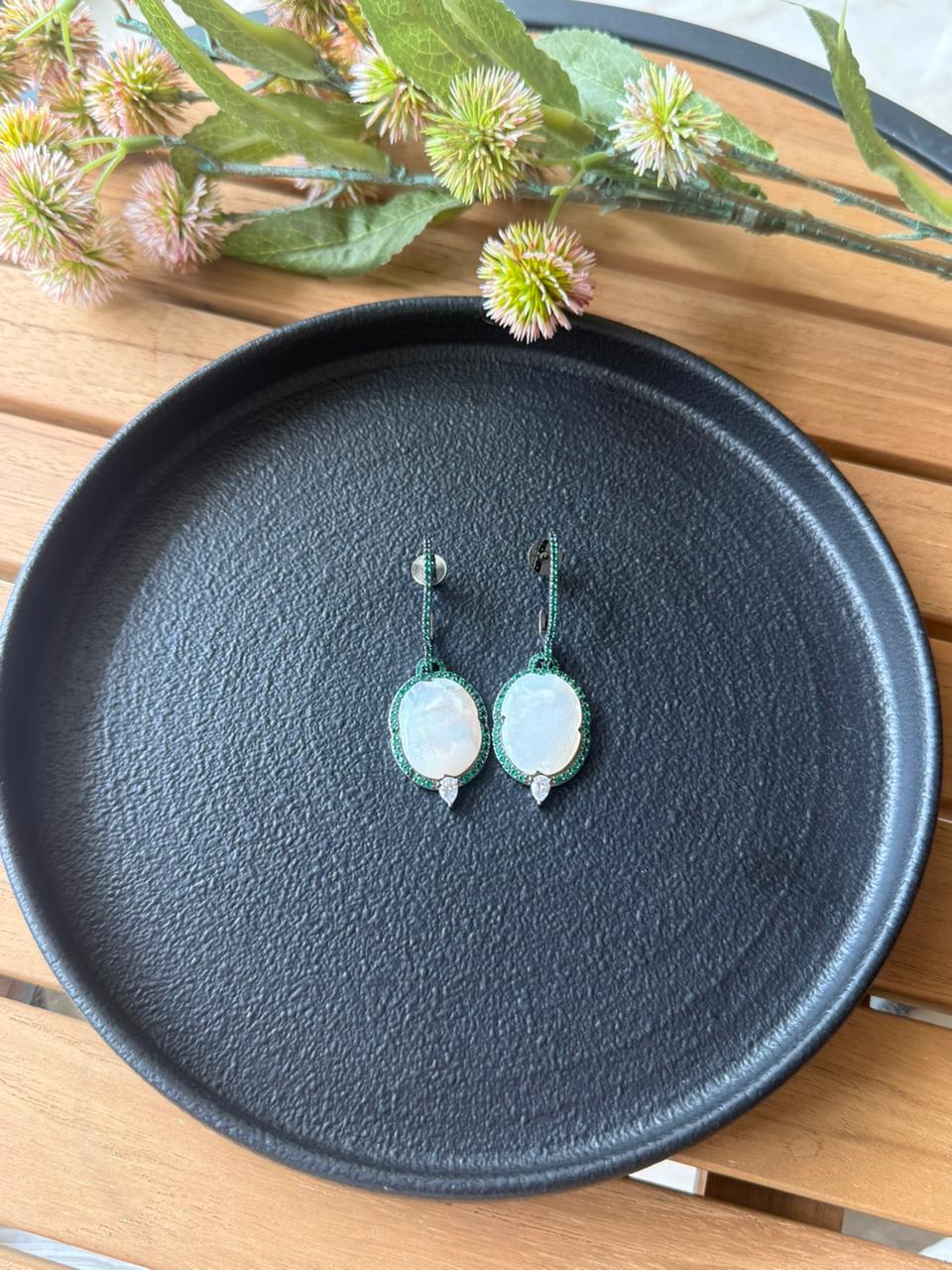 ISABELLA LONG EARRING - Image 2