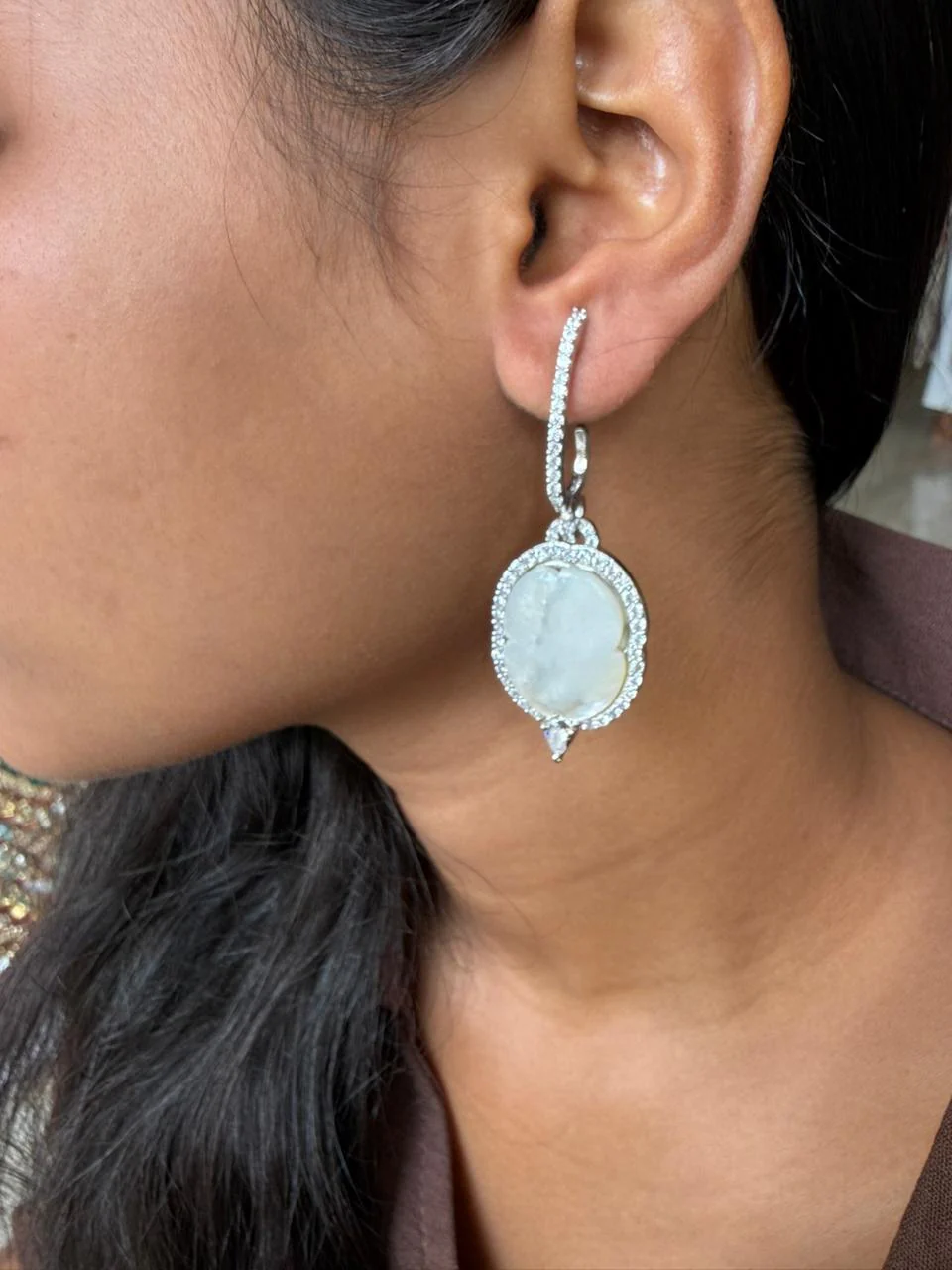 ISABELLA LONG EARRING - Image 3