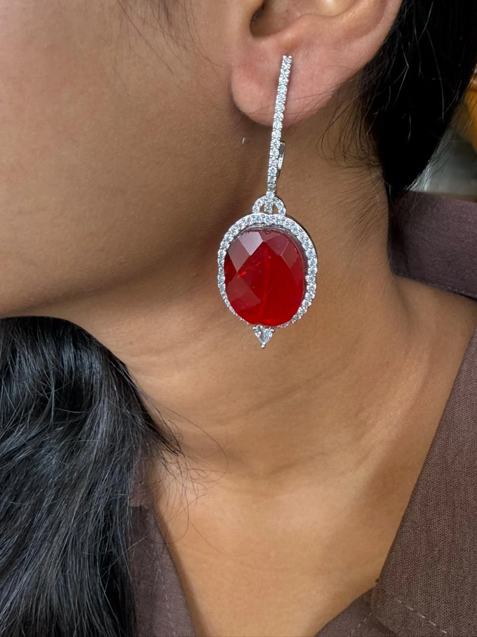 ISABELLA LONG EARRING - Image 4