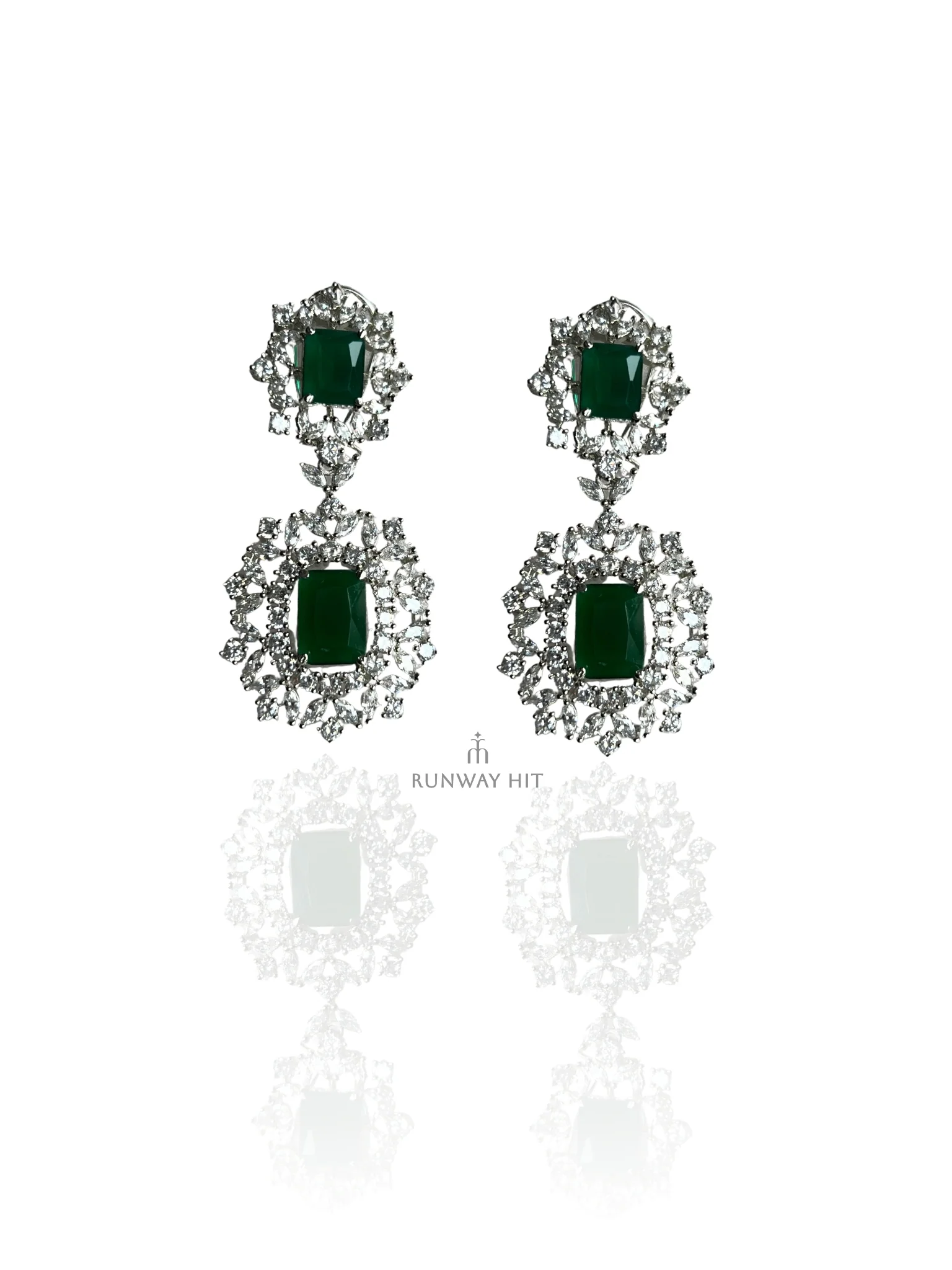 Lira Diamond Earrings - Image 3
