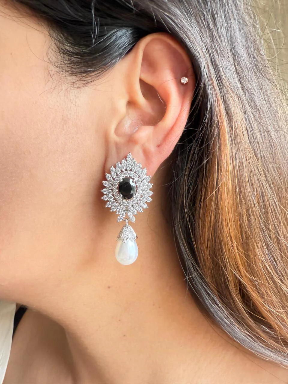 MAANVI BLUE DIAMONDIES EARRING