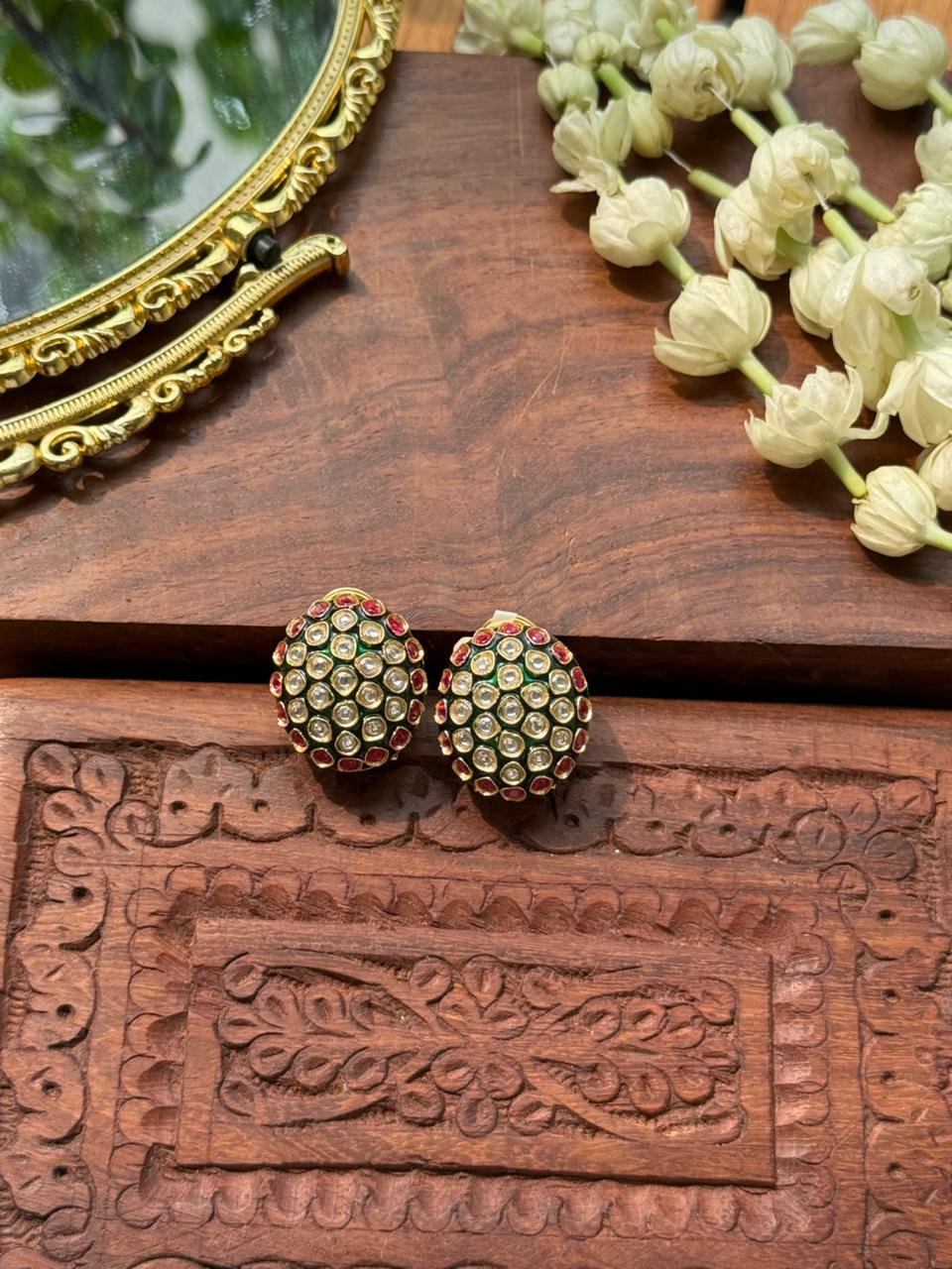 MONICA JADAO STUD