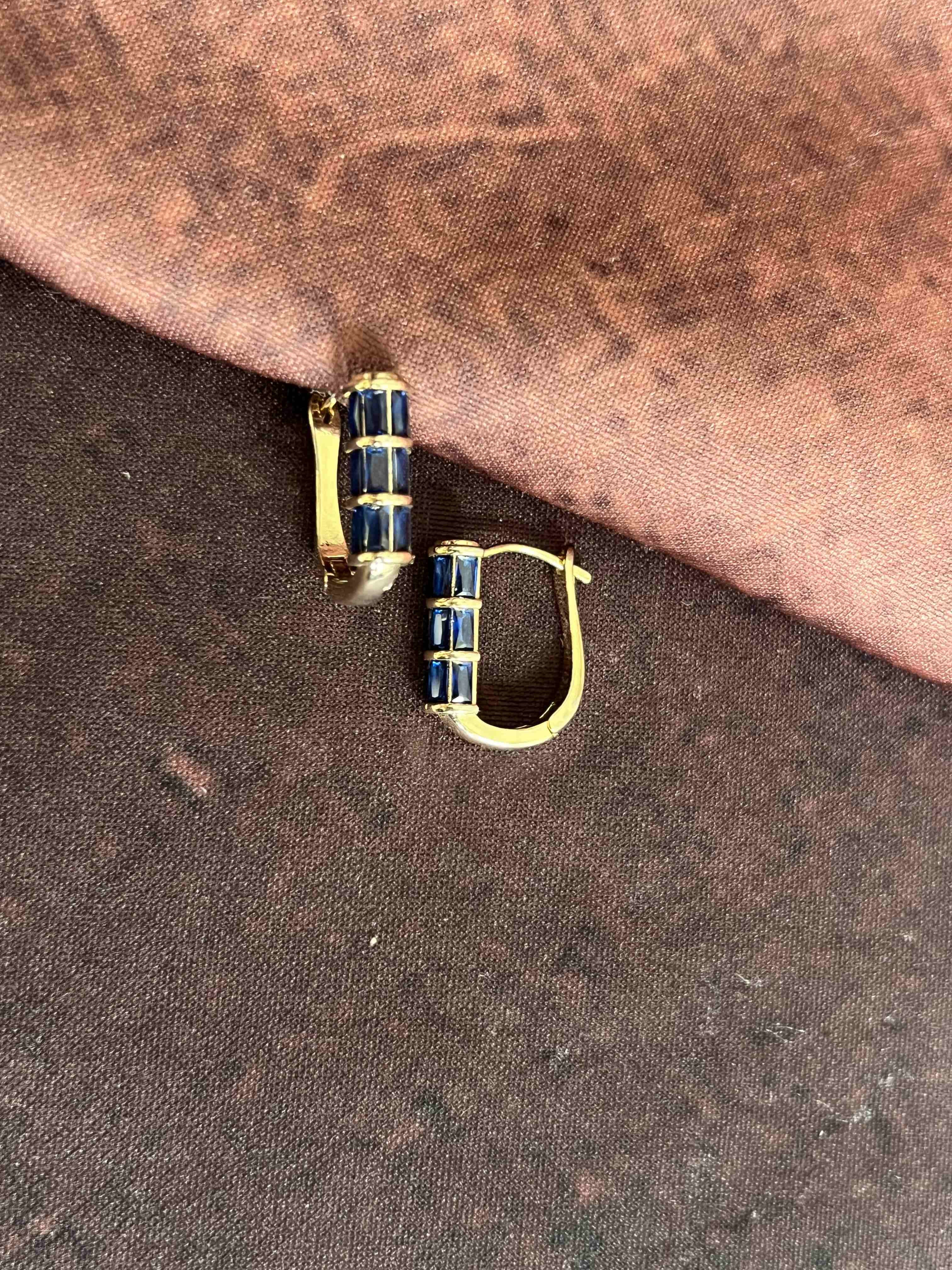 NANCY BLUE 92.5 SILVER HOOPS