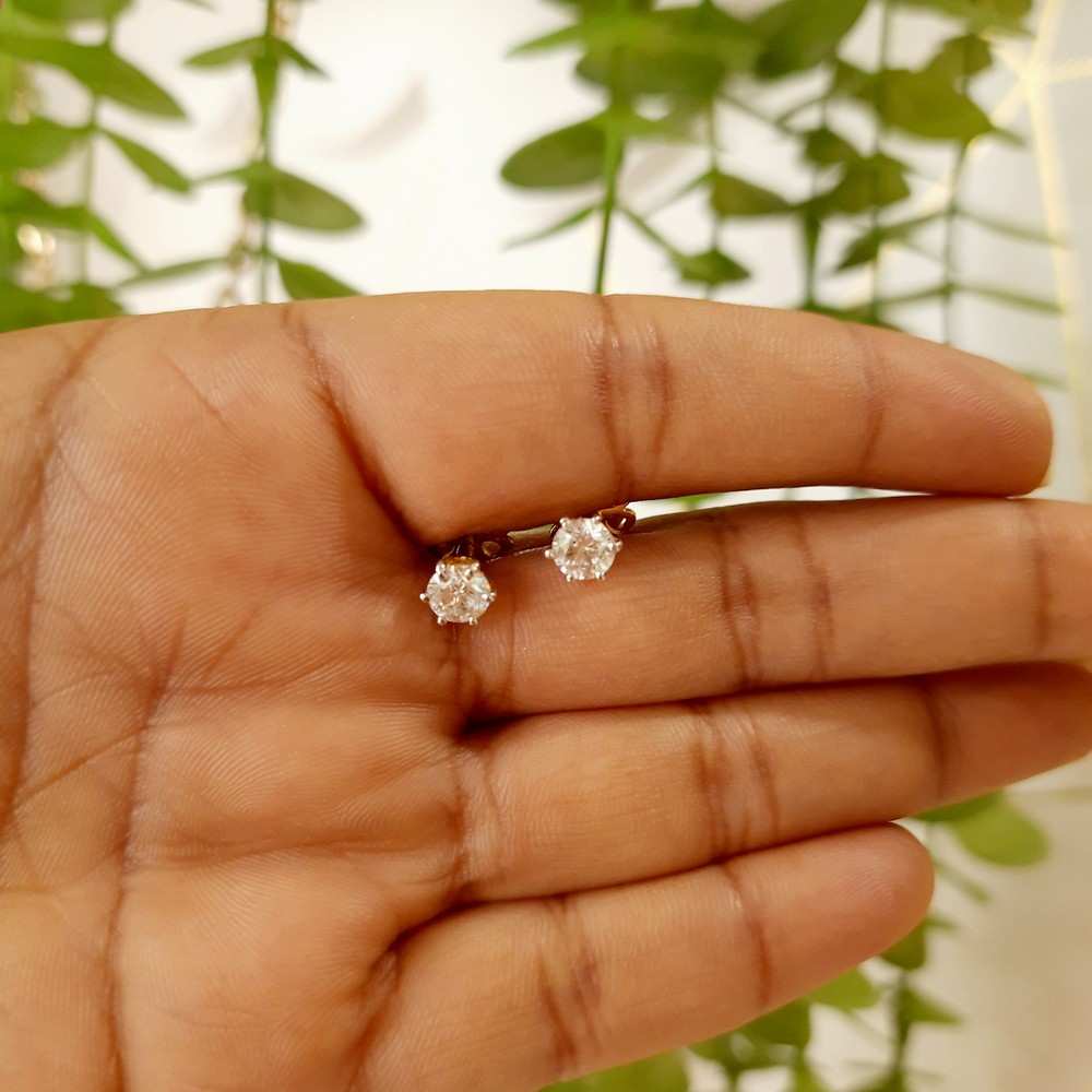 Round Shape Solitaire Studs Mini