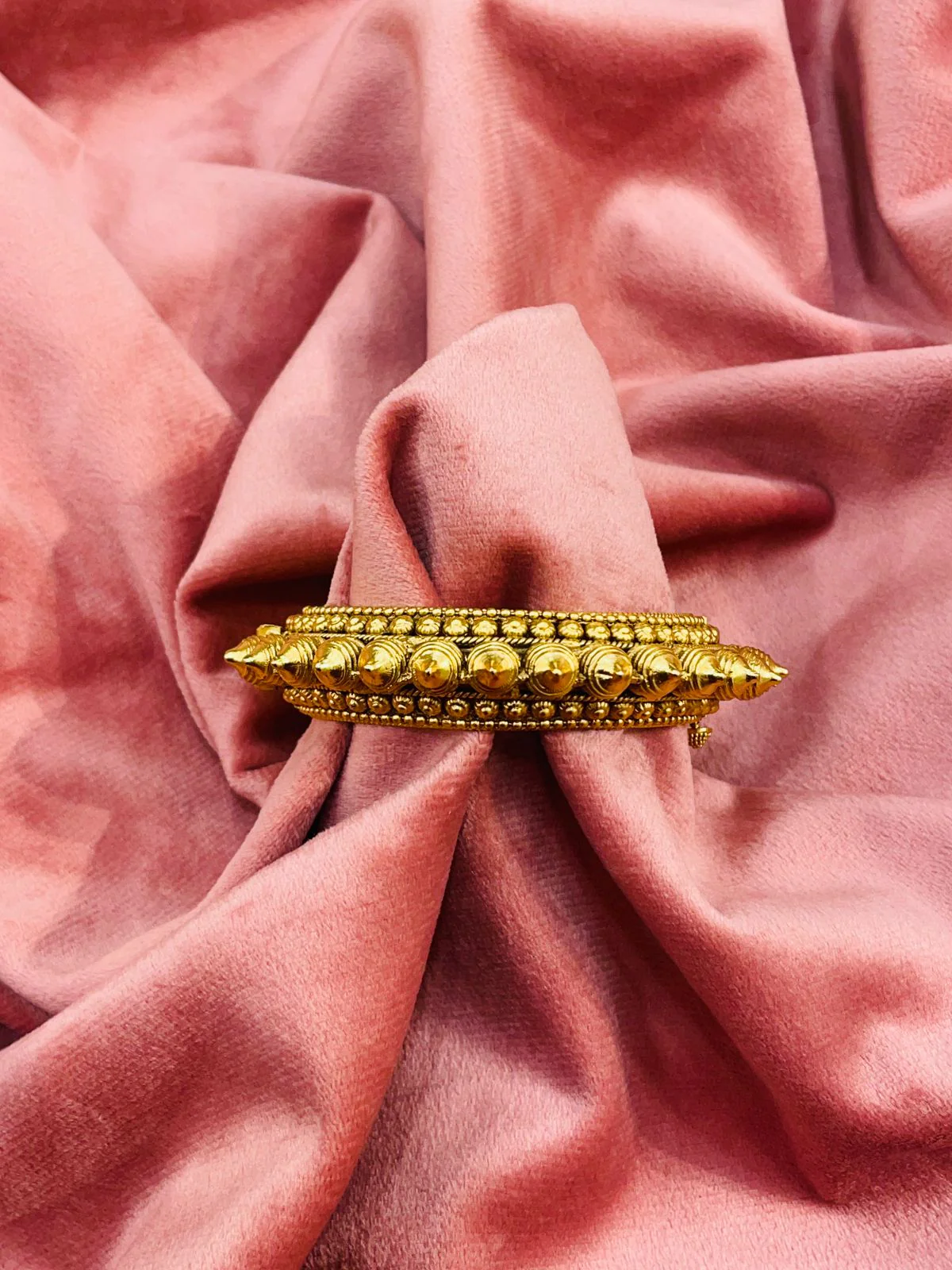 RUTVI TEMPLE BANGLE
