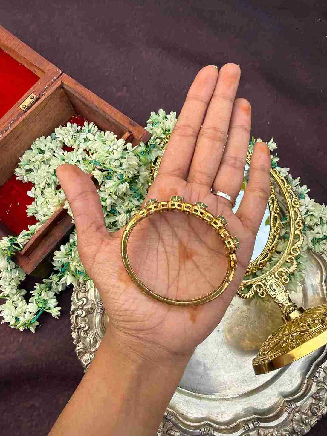 SARIKA MINT GREEN BRACELET - Image 2