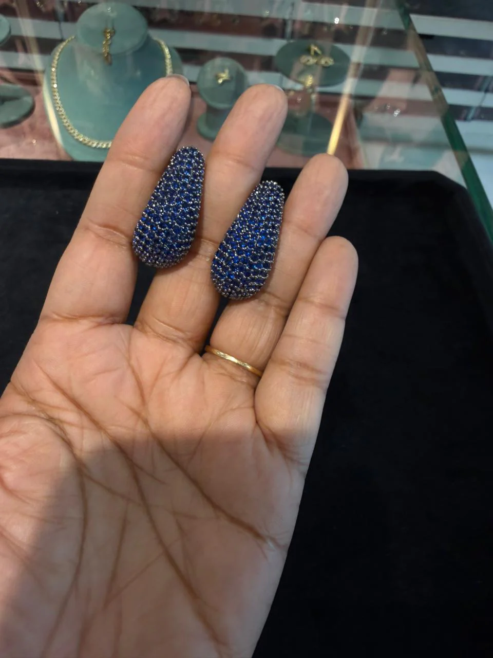 SHELL STUD - Image 6