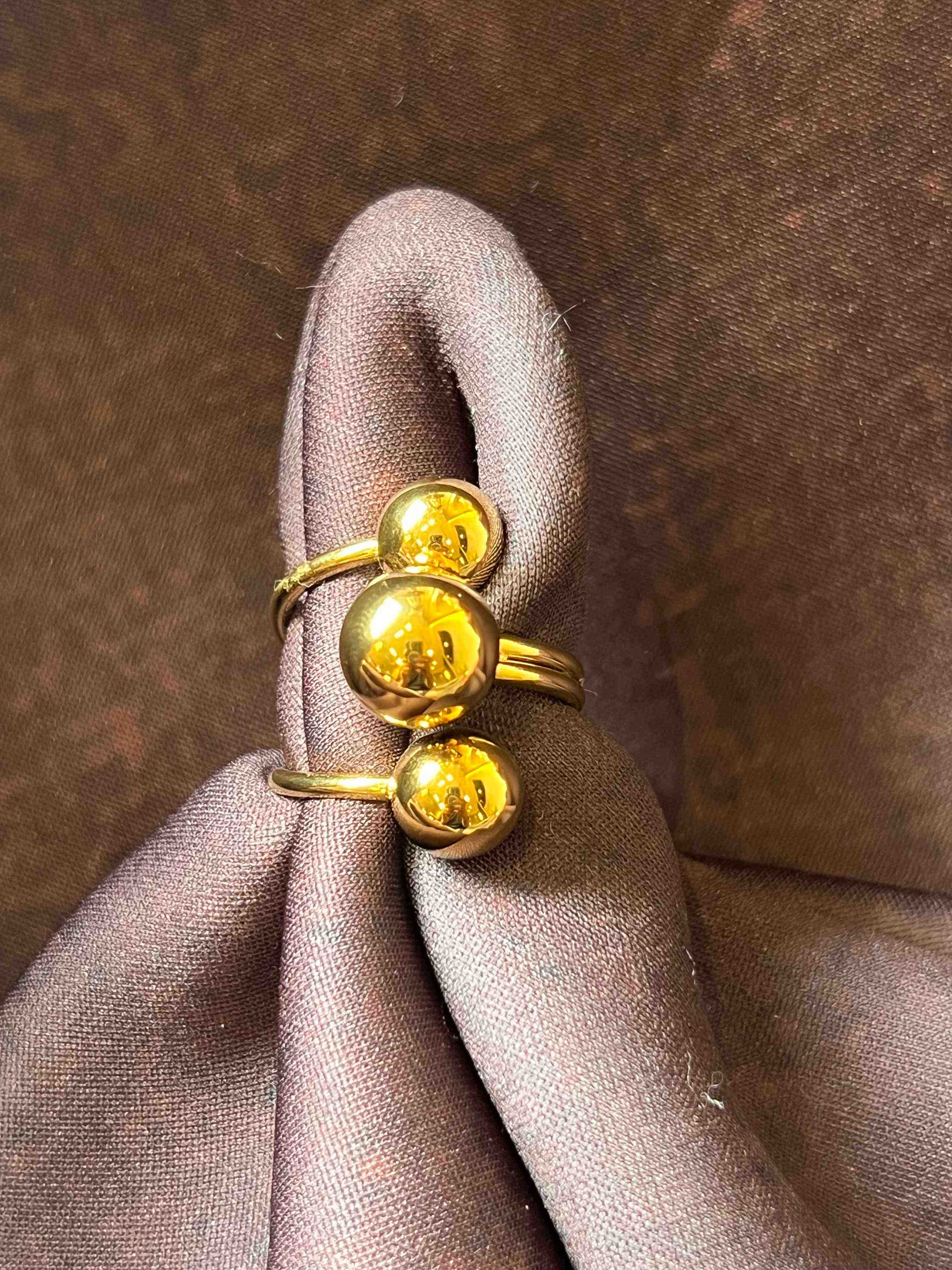 THREE DOT RING
