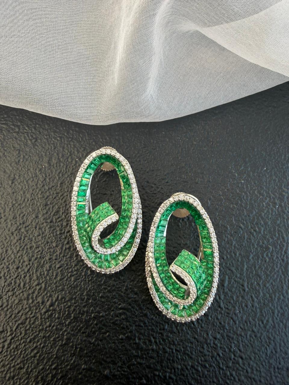 TWISTED OVAL STUD - Image 3