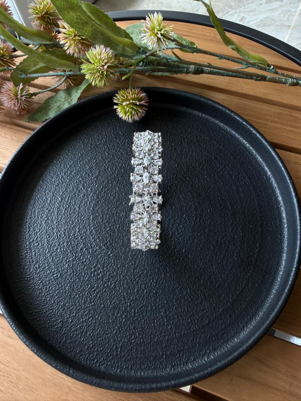 YANA DIAMOND BANGLE