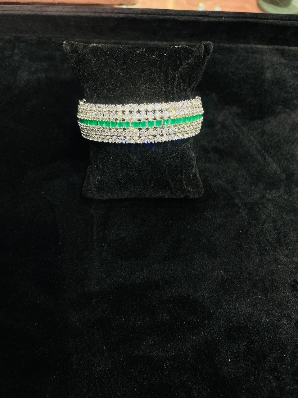 ZAVERI DIAMOND BANGLE